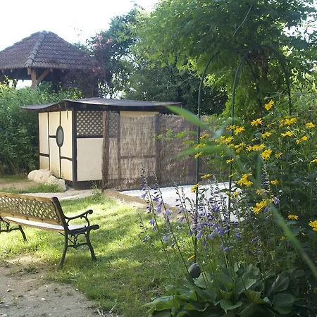 Cafe Couette De L'ile Au Fee Oda ve Kahvaltı